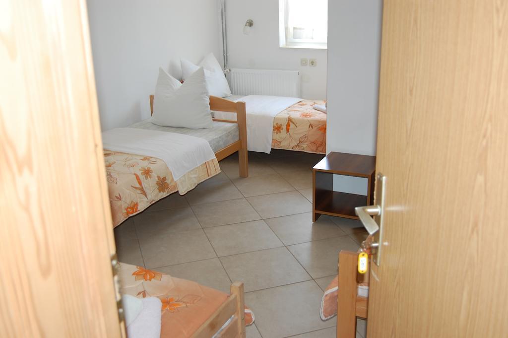 Guesthouse Panna Maria Međugorje Oda fotoğraf