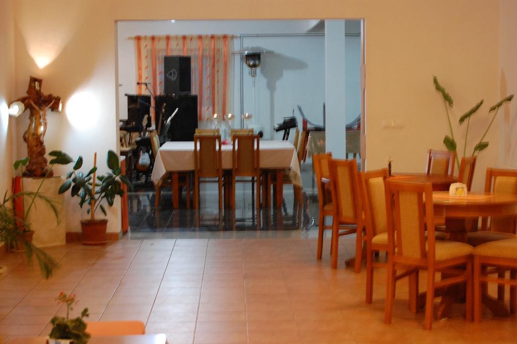 Guesthouse Panna Maria Međugorje Dış mekan fotoğraf