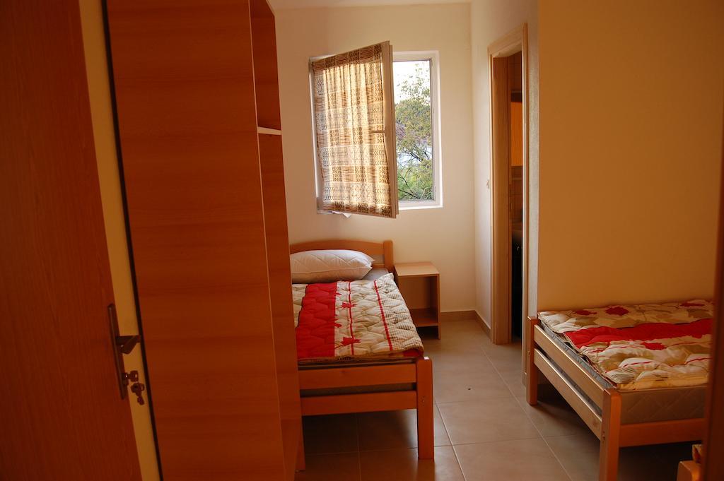 Guesthouse Panna Maria Međugorje Oda fotoğraf